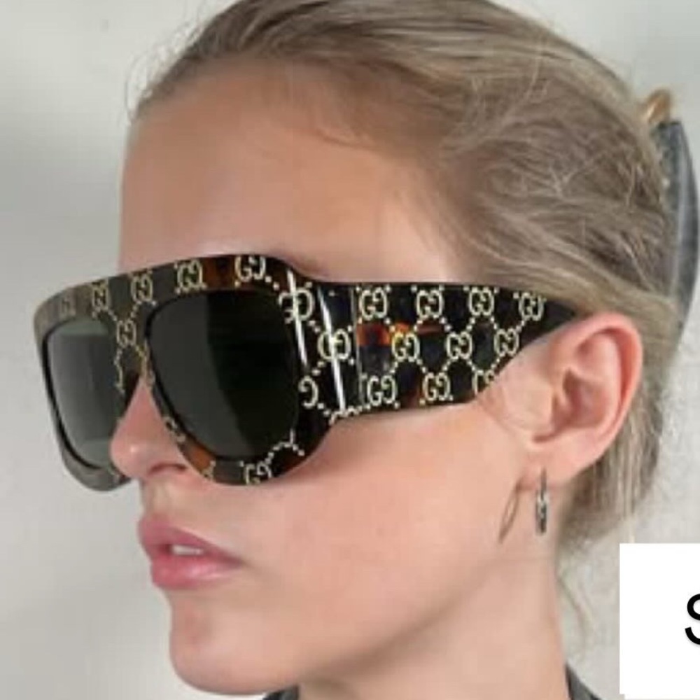 Gucci Oversized GG logo Aviator Sunglasses - Picture 2 of 4